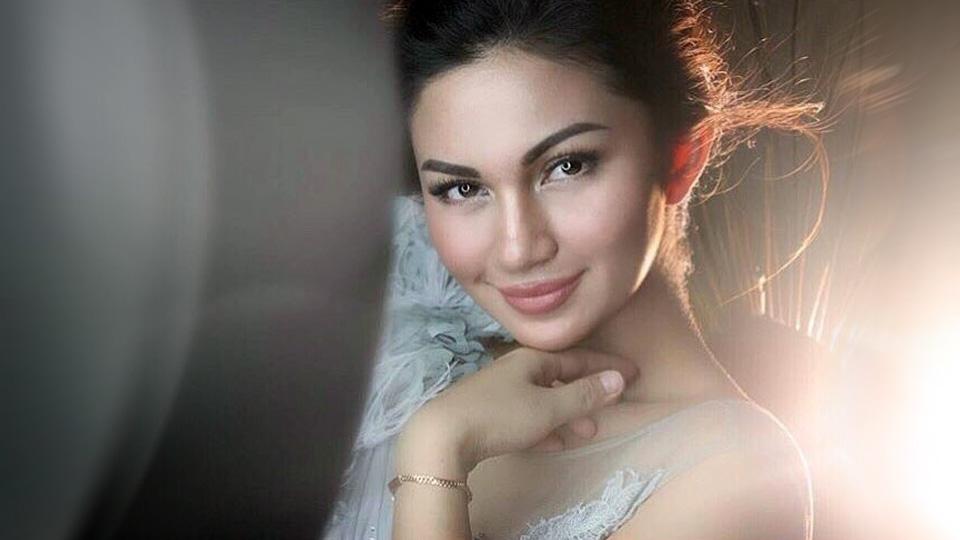 (FOTO) Ariel Tatum, Tubuh Montok Mulus dan Rahasia